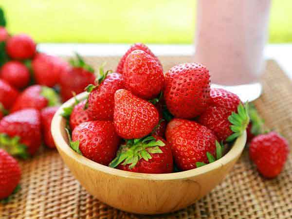 草莓烂果、果不红用北美农大草莓专用肥